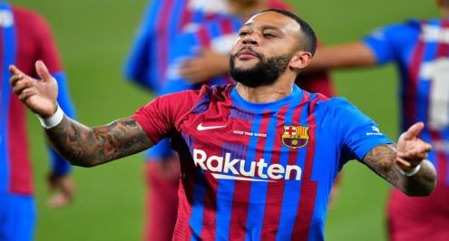 تقرير: دورتموند يسعى لضم ديباي مهاجم برشلونة